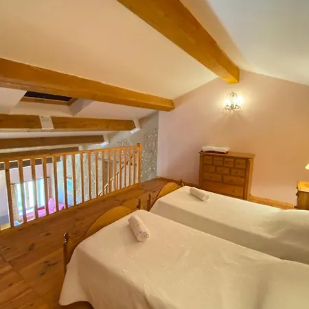 Magnificent Flat In The Heart Of Lavender Fields - 8-9 People