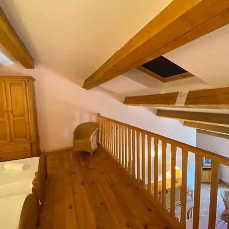 Апартаменты Magnificent Flat In The Heart Of Lavender Fields - 6-7 People